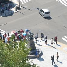 メルヘン交差点前。