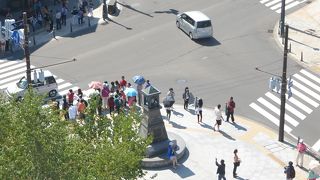 昔はこのような灯台が目印だったのでしょう。今は単なる腰掛けかも。