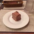 ２階のトップスで食べるよりお得なケーキ