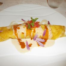 メイン　魚のクレープ包み