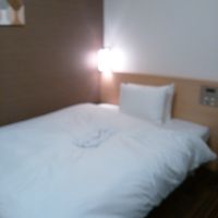 ベッドが思ったより広めで快適でした。