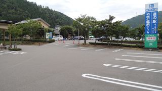 無料の足湯あり