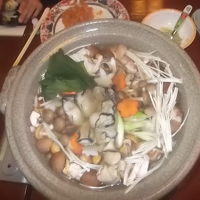 夕食のカキ・キノコ鍋。ほかにカキフライ・お好み焼きなど。