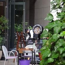 ブリックスクエア１階