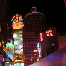 リスボアは独特の外観で目立ちます。 