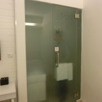 すりガラスなので透けて見えます