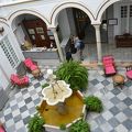 「スペイン情緒あふれる旅館」的な宿