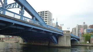 ブルーの橋
