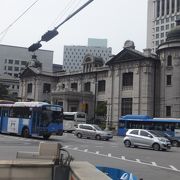 日本時代に建てられた建物との事です。