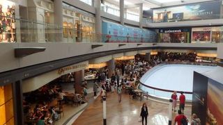 シンガポールのローカルフードをお気軽に！