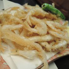 シロエビの唐揚げ