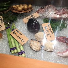 吟味された食材・・