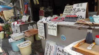 ヘルシー、安価で観光客に人気。