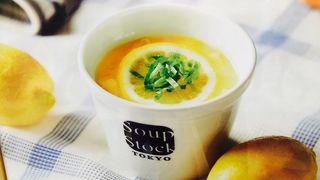 レモンと鳥肉のスープ