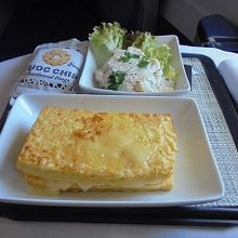 2度目の軽食。ハムチーズトースト