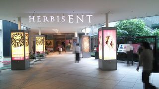 記念日やデートにぴったり、豪華で特別な雰囲気はコスパよいかも。