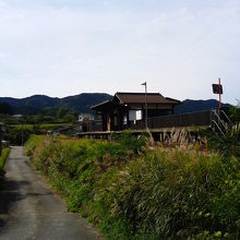 反対側から見た宮本武蔵駅