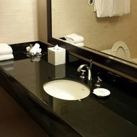 アメニティはフロントに依頼するタイプだそうです。基本的なのは