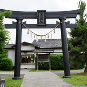 黒石藩の藩祖とされる津軽信英を祀る神社