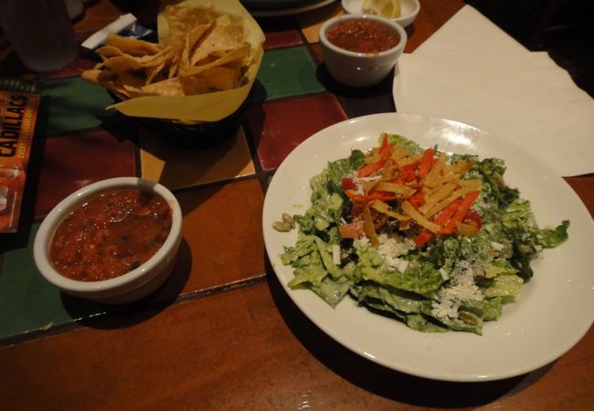 シャーキーズ ウッドファイアード メキシカン グリル