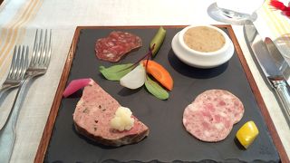 リヨン料理を堪能