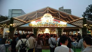 毎年恒例のオクトーバーフェスト開催中でした