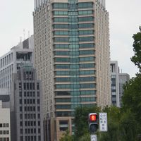 お堀に面しています。