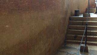 つるつるの回廊