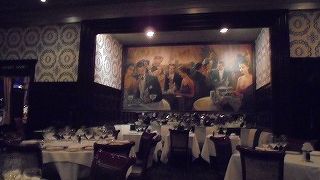 格式ある雰囲気で美味しいステーキが食べられる