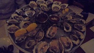 牡蠣の食べ比べが楽しい