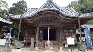 日本三大弁財天の一つ