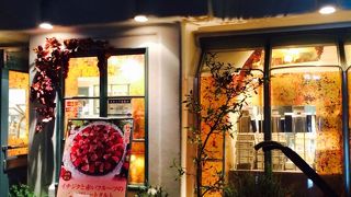 大人気のケーキ屋さん