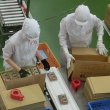 箱詰めをしてますよん