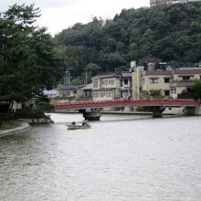 遊覧船から見た廻旋橋