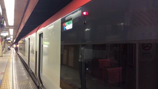 東京ー成田間を約59分