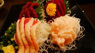 昼から馬刺しで一杯