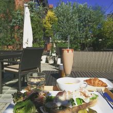 青空の下でブランチ！超清々しかった〜