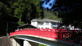 香嵐渓を訪れた人は必ず写真撮ってます