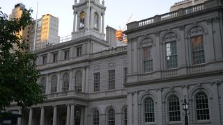 ブロードウェイ沿いの古めかしい建物