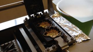 もみじ饅頭の手焼き体験