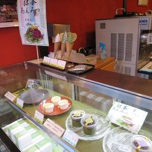 抹茶あんみつに目が留まり