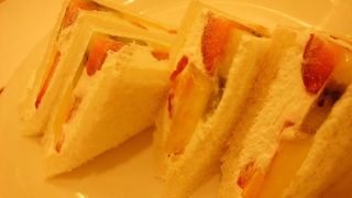 フルーツサンド