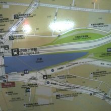 高力坂の始まりは、市ヶ谷駅の西側からです。四谷に向かいます。