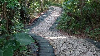 斎場御嶽　足場が少し大変かも