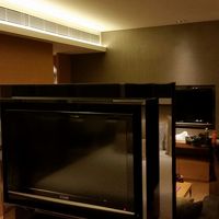 テレビは1部屋に2台。。。