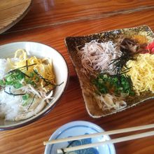 量が多いので、大勢でシェアするほうが食べやすい