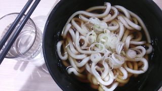 2015年10月末現在、福井にちなんだそば・うどんメニューが販売されています