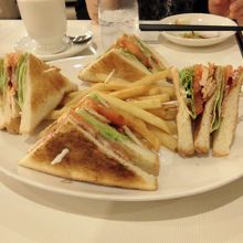 クラブハウスサンドイッチ　たっぷりでした