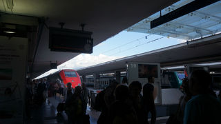 普通に明るい駅