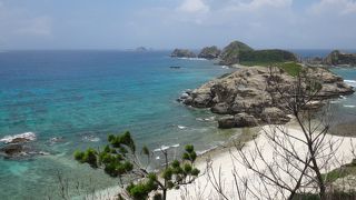 阿嘉大橋や慶留間島がよく見えます